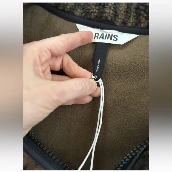 RAINS Heavy Fleece Monogram Jacket in Brown NWT Unisex Oversized W:M/L or M: S/M - Picture 8 of 13